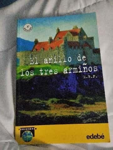 El Anillo de los tres armiños