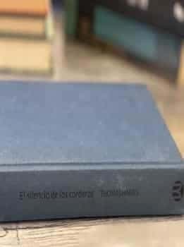 EL SILENCIO DE LOS CORDEROS