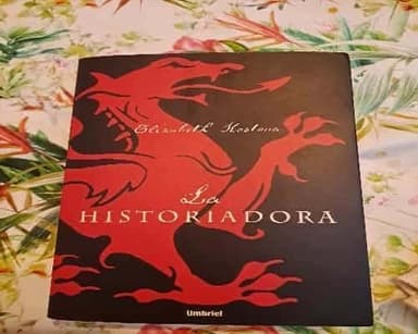 La Historiadora