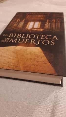 La biblioteca de los muertos