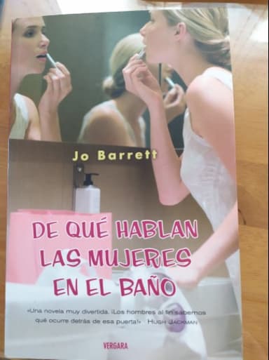 De qué hablan las mujeres en el baño