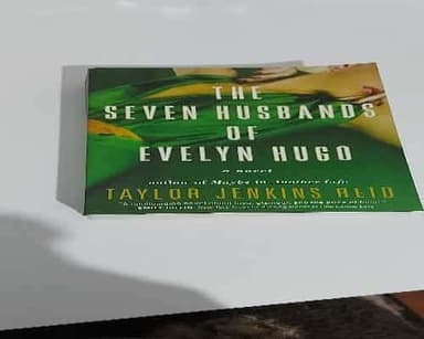 THE SEVEN HUSBANDS OF EVELYN HUGO