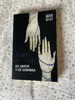 De amor y de sombra