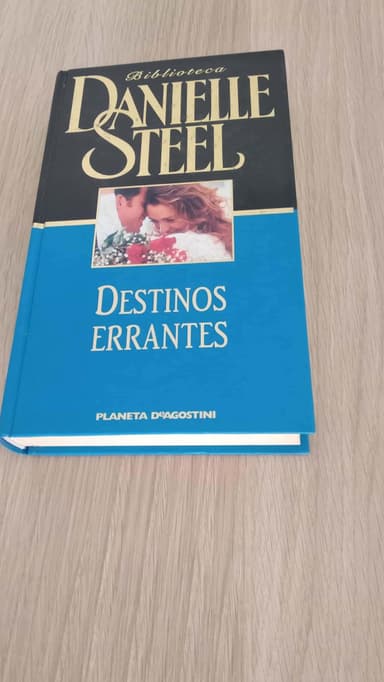 Destinos errantes
