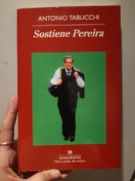 Sostiene Pereira / Pereira Maintains