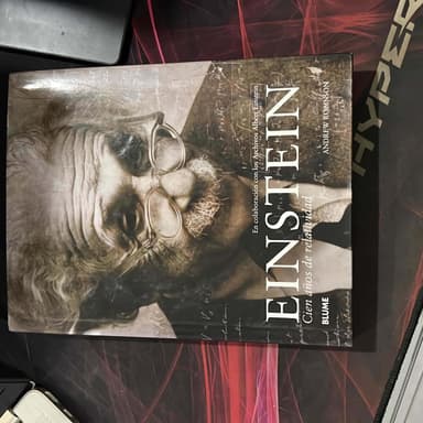 Einstein: cien años de relatividad