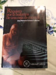 Réquiem por la bailarina de una caja de música