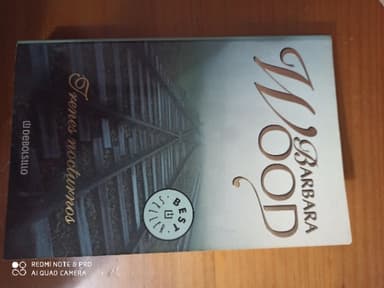 Trenes Nocturnos / Night Trains (Bestseller)
