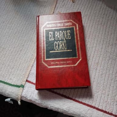 El parque Gorki. Traducción de Jorge Olmedo Luna.