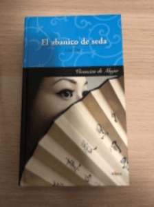 El abanico de seda (Vivencias de mujer)