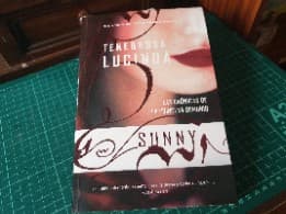 Tenebrosa Lucinda