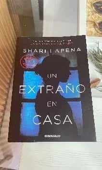 Un extraño en casa 
