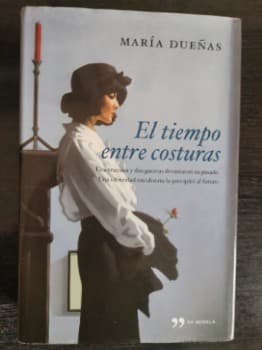 El tiempo entre costuras