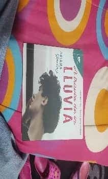 A través de la lluvia 