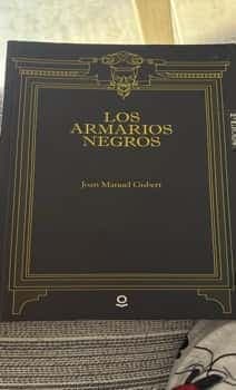 Los armarios negros