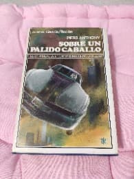 Sobre un pálido caballo 