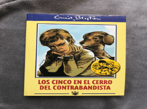 Los cinco en el cerro del contrabandista