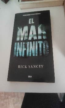 El mar infinito