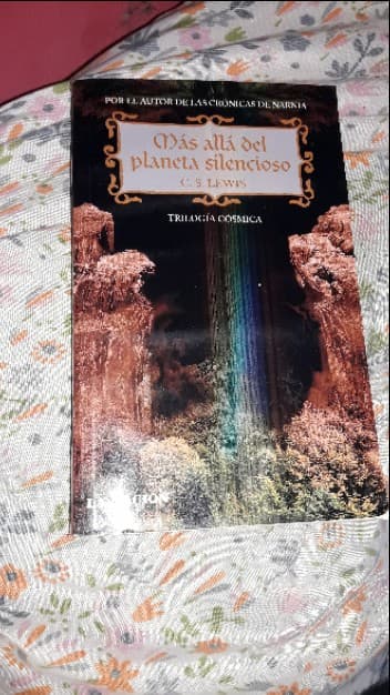 Más allá del planeta silencioso 