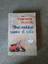 Tres metros sobre el cielo