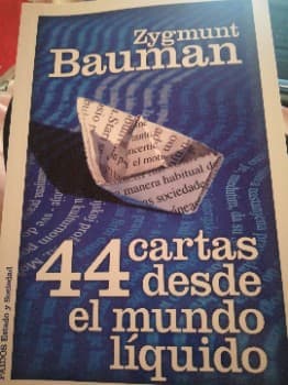44 cartas desde el mundo líquido