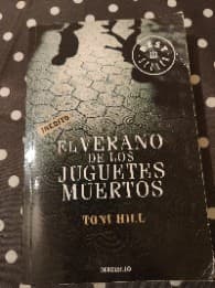 El verano de los juguetes muertos 