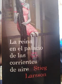 LA REINA EN EL PALACIO DE LAS CORRIENTES DE AIRE