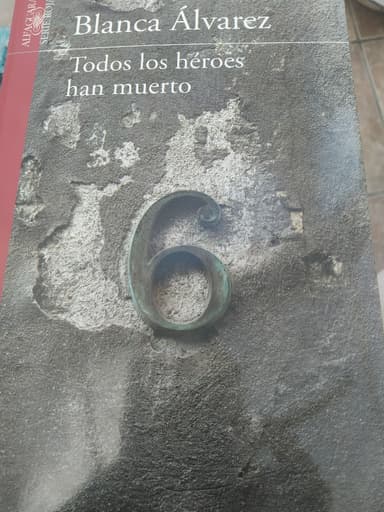 Todos los héroes han muerto