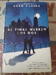 Al final mueren los dos 