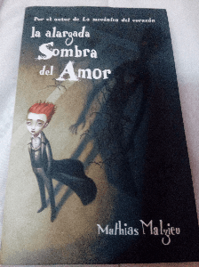 La alargada sombra del amor