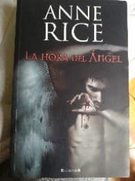 La hora del ángel