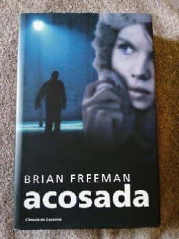 Acosada