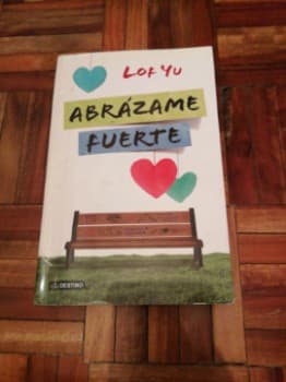 Abrázame fuerte