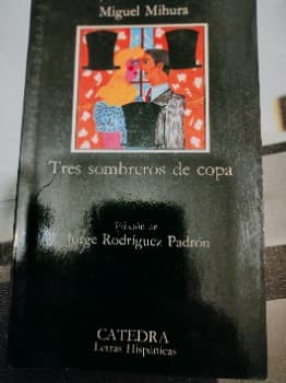 Tres sombreros de copa