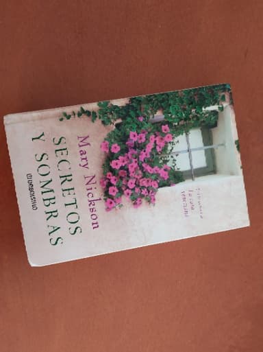 Secretos y sombras