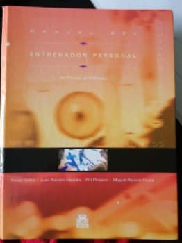 MANUAL DEL ENTRENADOR PERSONAL. Del fitness al wellness (Color)