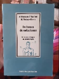 En Busca De Soluciones/ In Search of Solutions