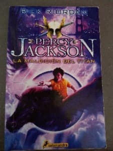 PERCY JACKSON LA MALDICIÓN DEL TITÁN