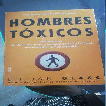 HOMBRES TOXICOS