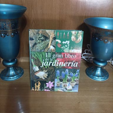 EL GRAN LIBRO DE LA JARDINERIA