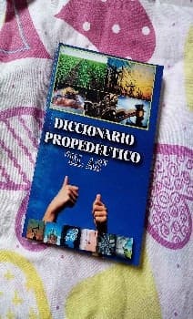 Diccionario propedéutico "EL AS"