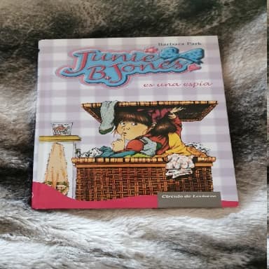 Junie B. Jones es una espía