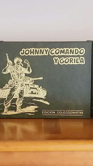 Johnny Comando y Gorila