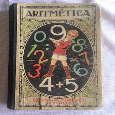 Antiguo libro de Aritmética para Grado Medio