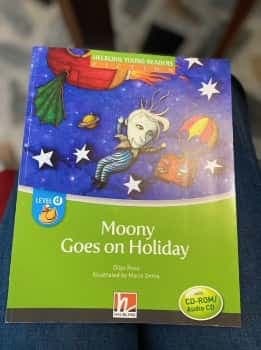 moon goes on holiday 