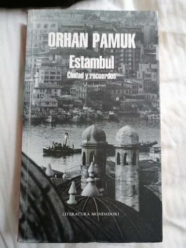 Estambul : ciudad y recuerdos - 1. edicion