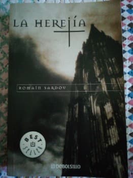 Herejia (Best Selle)