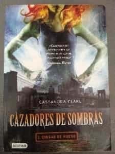 Cazadores de sombras