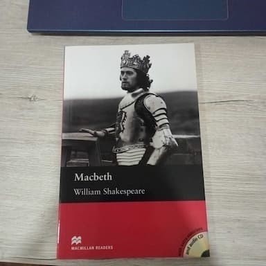 Macbeth - Book and Audio CD Pack - Upper Intermediate
