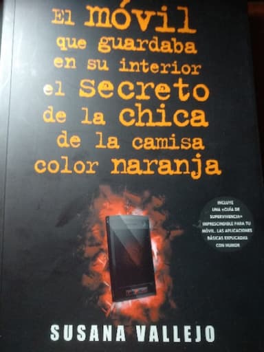 El móvil que guardaba en su interior el secreto de la chica de la camisa naranja